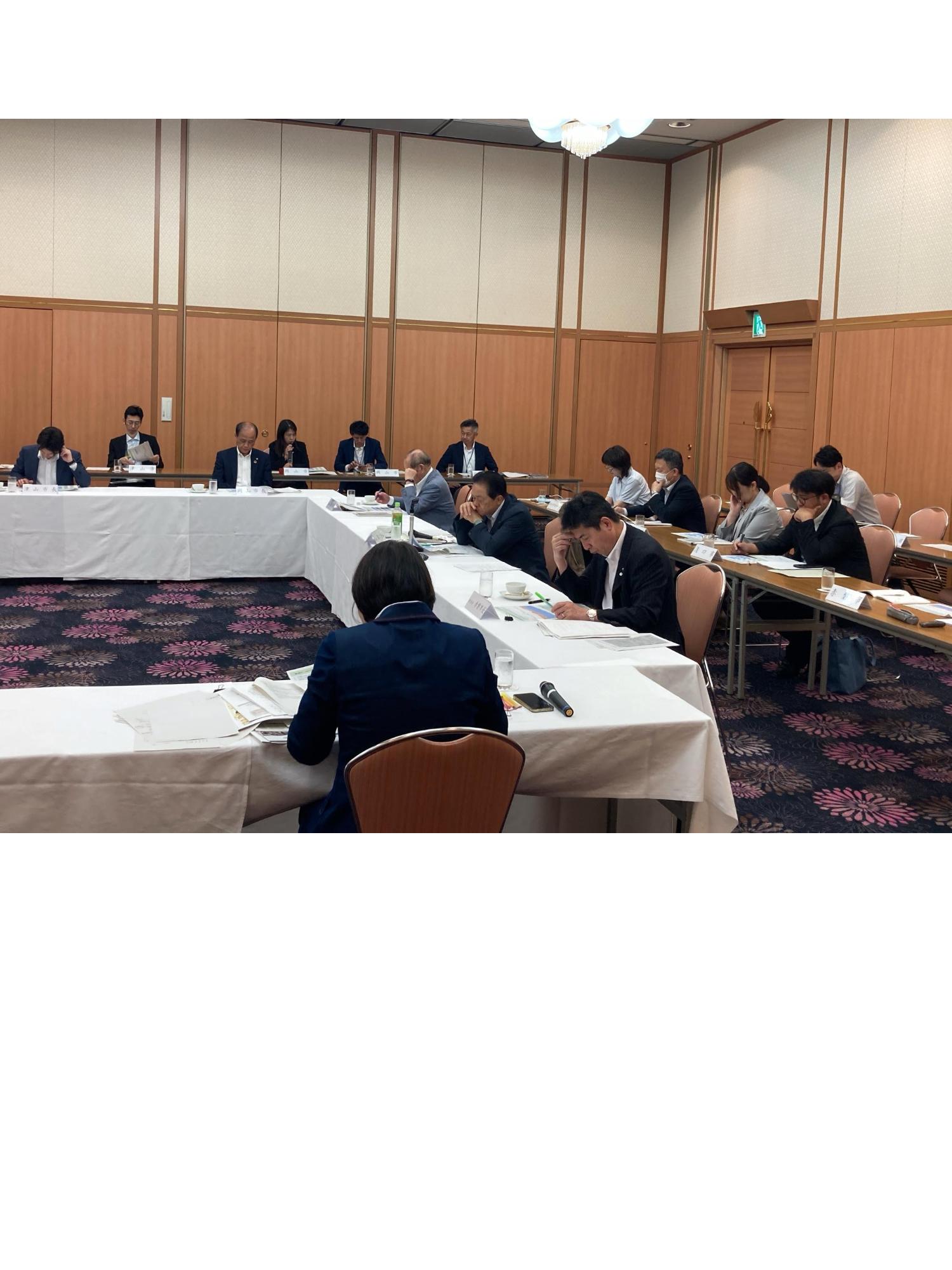 岡山県市長会議