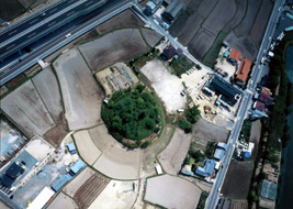 森山古墳の上空からの写真