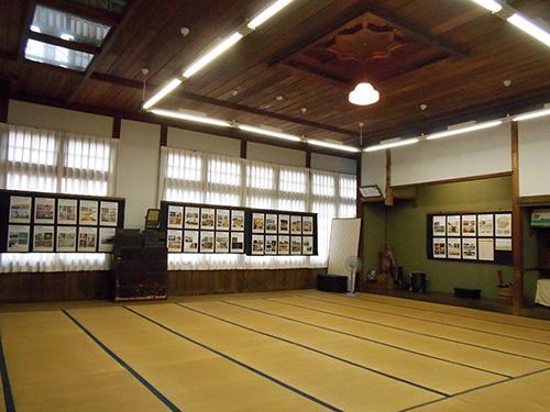 吉井郷土資料館にて開催された巡回パネル展の様子の写真