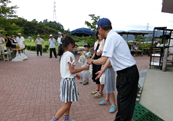 入賞された参加者が表彰されている写真
