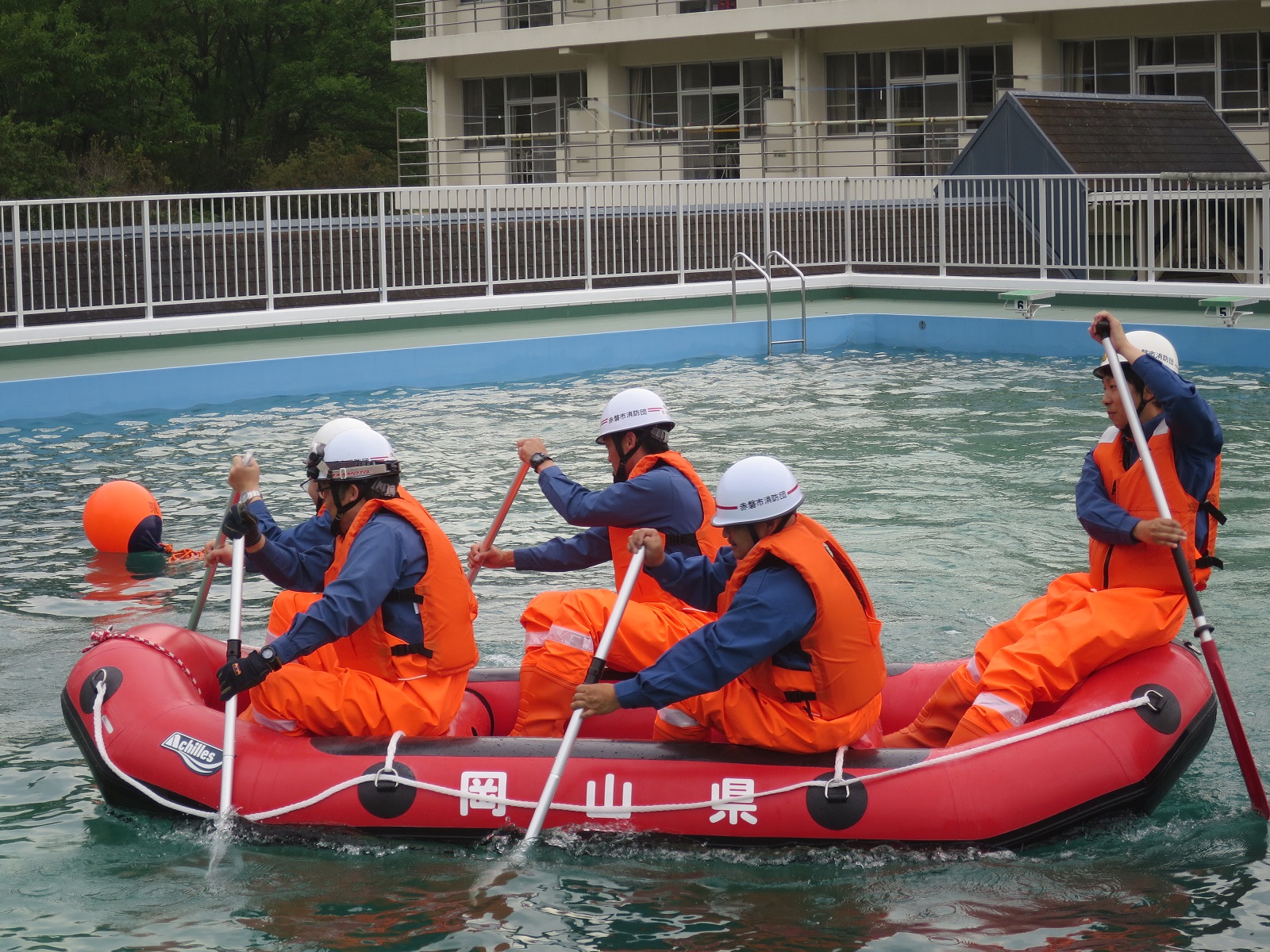 赤磐市消防団ボート訓練中