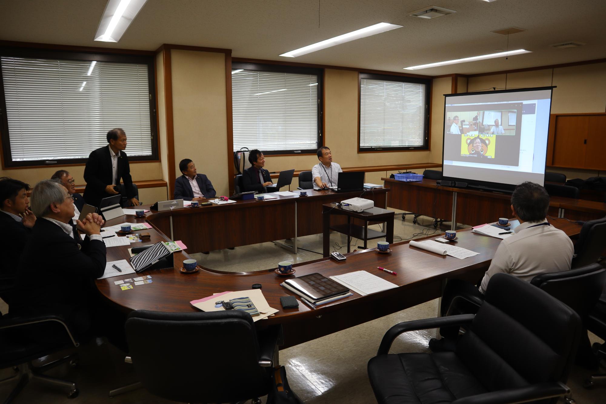 津山市議会視察写真