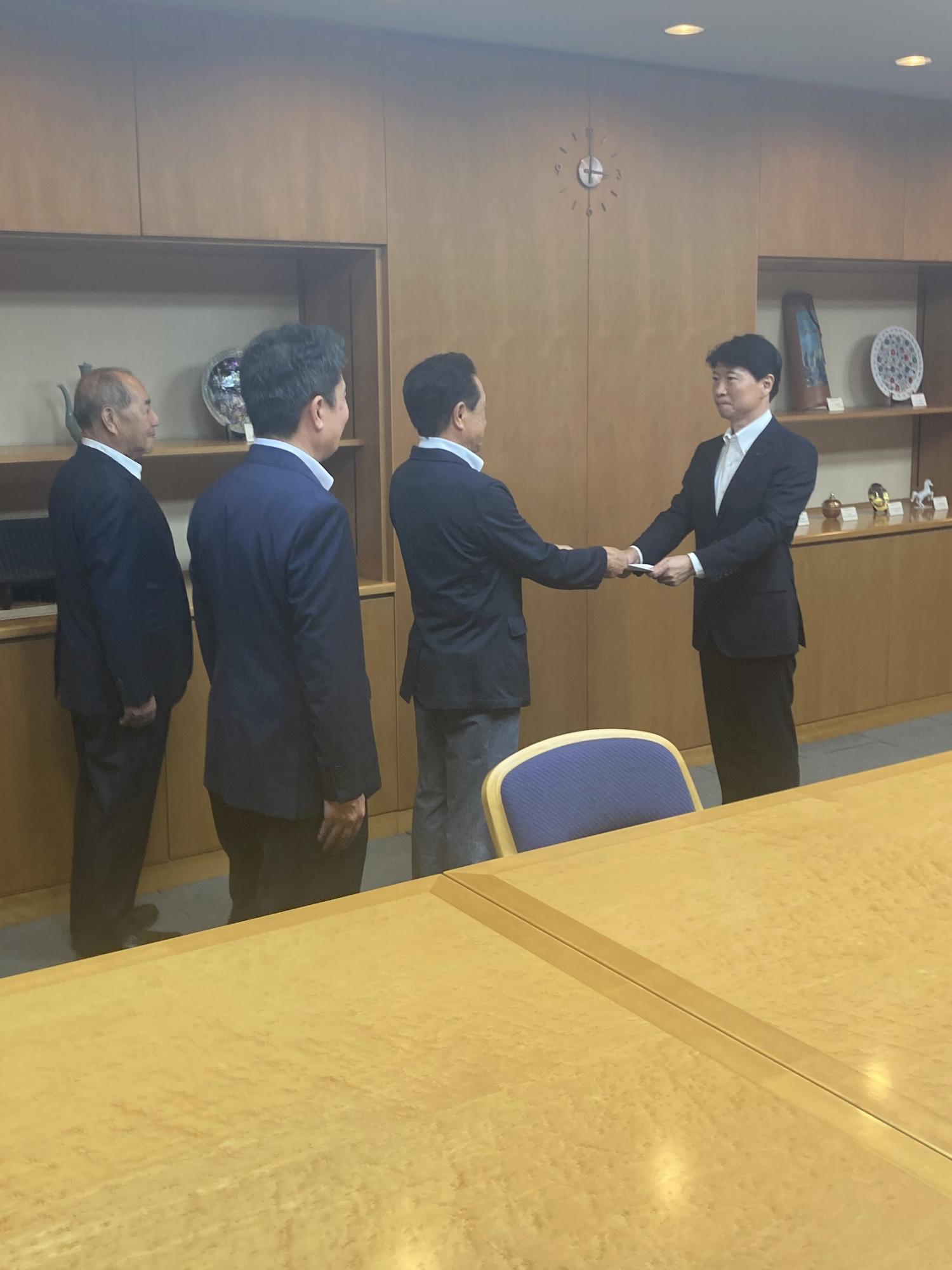 岡山県に対する提言書提出活動