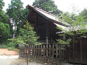 熊山神社本殿の全景