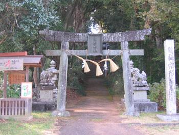 宗形神社鳥居（むなかたじんじゃとりい）の全景