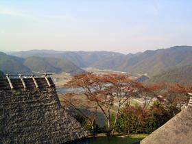 展望台から吉井川を臨んだ景色の写真