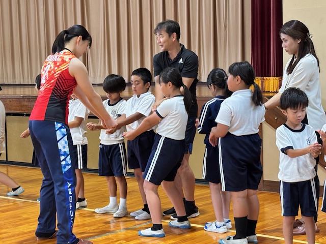 岡山シーガルズ 城南小学校朝礼参加