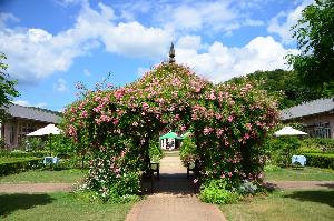 熊山英国庭園のガゼボ写真