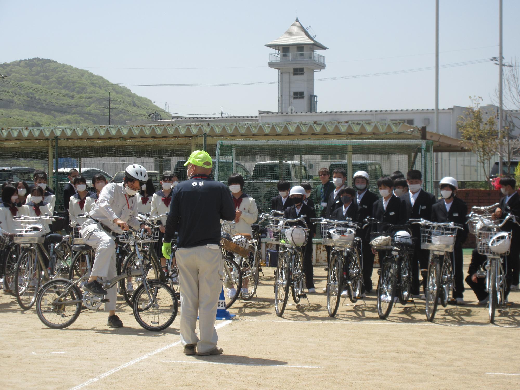 磐梨中学校の様子